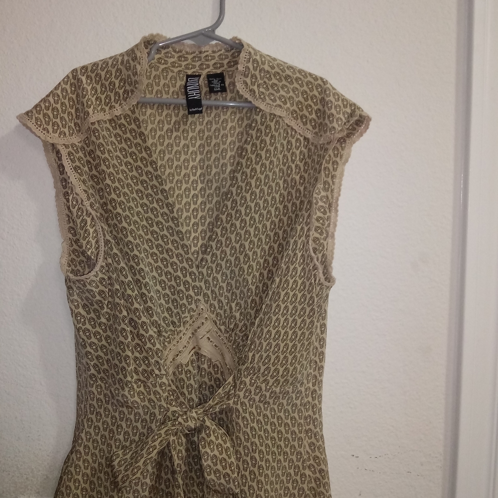 Laundry by Shelli Segal top